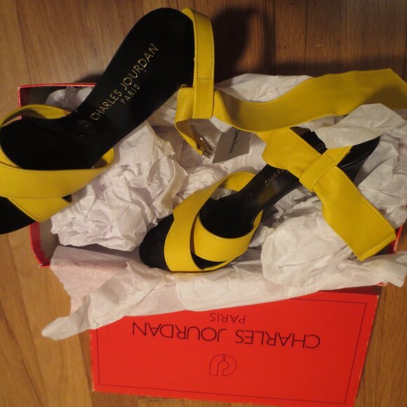 NIB CHARLES JOURDAN Vintage Yellow Ankle Cuff Heels - Picture 8 of 9